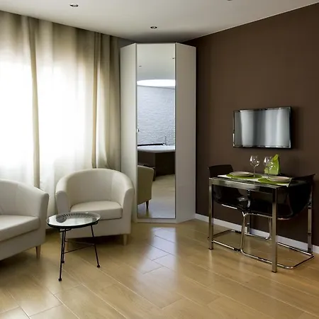 Hola Bismark Apartment *